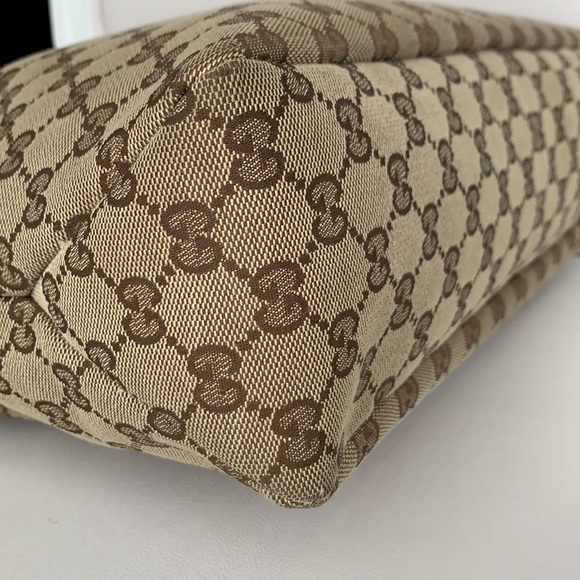 Authentic Gucci GG Horsebit Hobo Bag - Picture 3 of 12